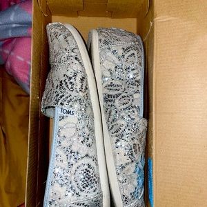 Gently used sparkly flats